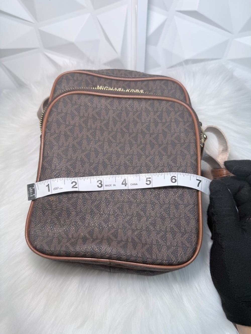 Michael Kors Jet Set Travel Medium Logo Crossbody Bag - Picture 12 of 12